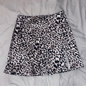 Princess Polly skirt, size 4